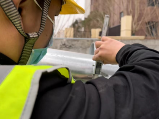 进场材料现场抽样检测.jpg 进场材料现场抽样检测.jpg