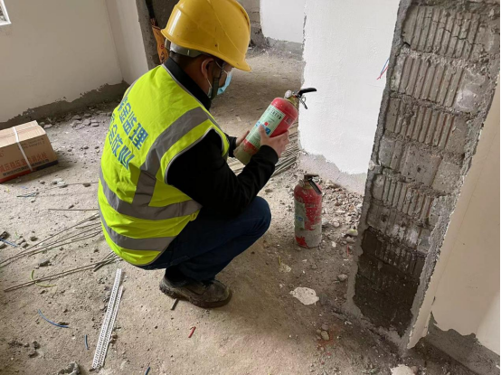 灭火器材配备检查.jpg 灭火器材配备检查.jpg